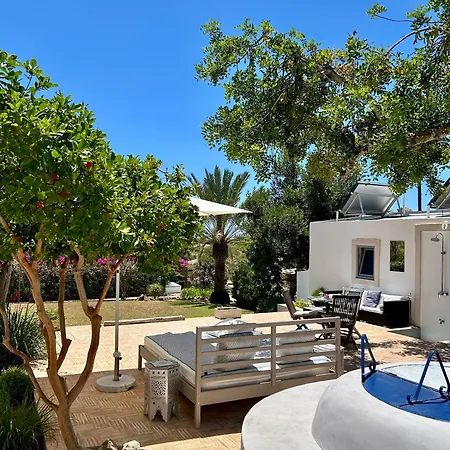 Stilvolles Architekten-cottage Mit Pool * Боликейме