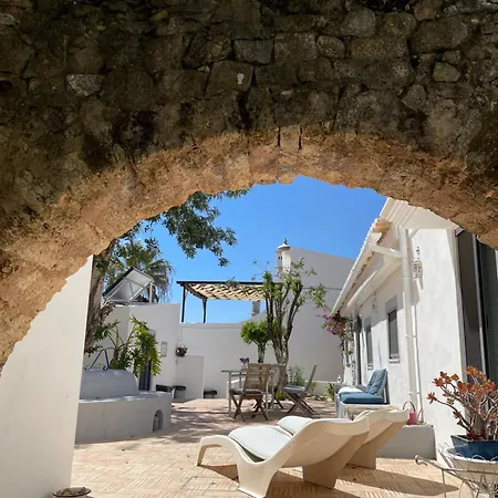 Stilvolles Architekten-cottage בית נופש *