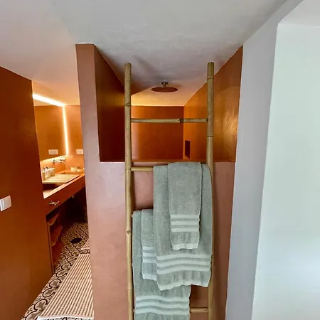 Stilvolles Architekten-cottage Mit Pool